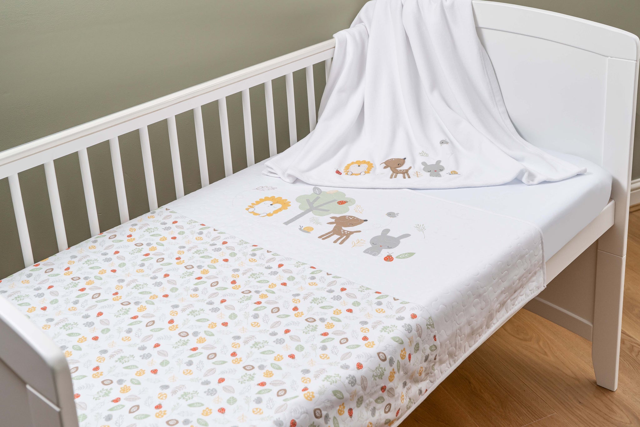 Bedding for baby cot online